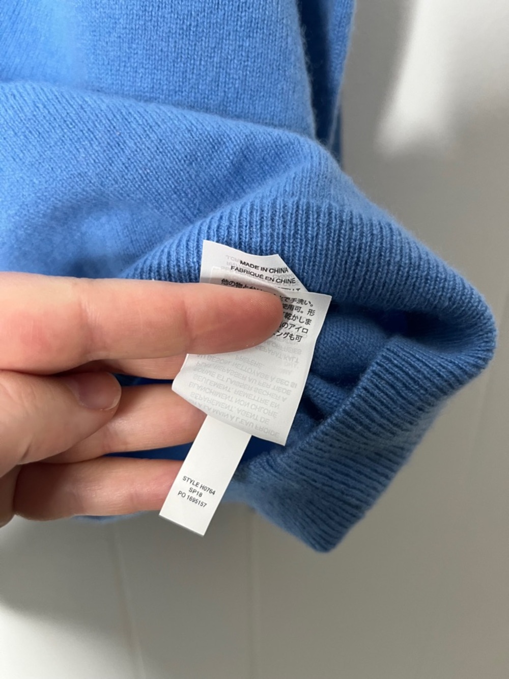 J. Crew 100% Cashmere Sky Blue V-Neck Sweater Drop Shoulder Women's S - Picture 8 of 8